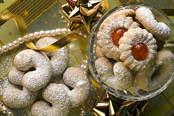 Homemade Christmas Cookies Make a Delicious Gift